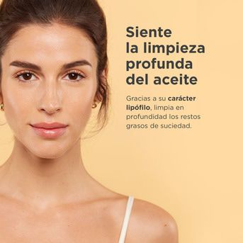 Isdin Isdinceutics Essential Cleansing 200 ML