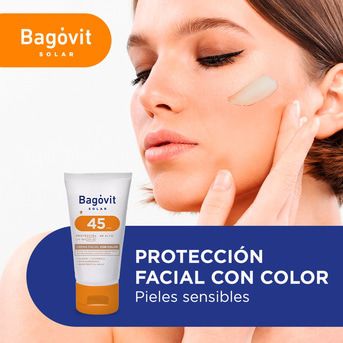 Protector Solar Facial con color Bagóvit Solar FPS 45 por 50 gr