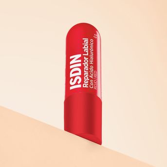 Bálsamo Labial Isdin Stick Rojo 4 gr