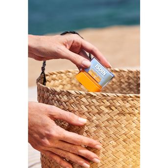 Protector Solar Isdin Invisible Stick FPS50 Barra 10 gr