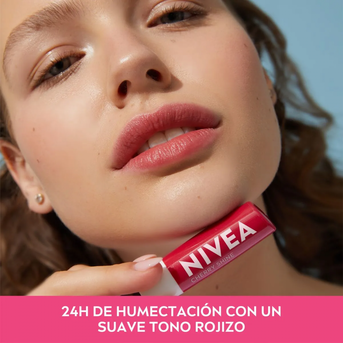 Protector Labial Nivea Cherry Shine Humectante 4.8 GR