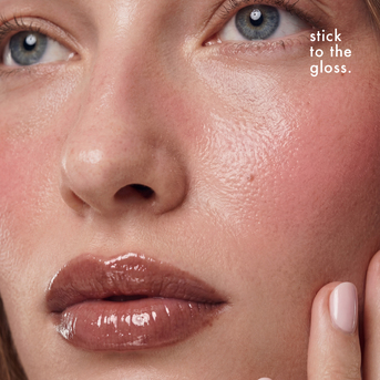 Lipstick En Barra Cher Dieciocho Stick to the gloss